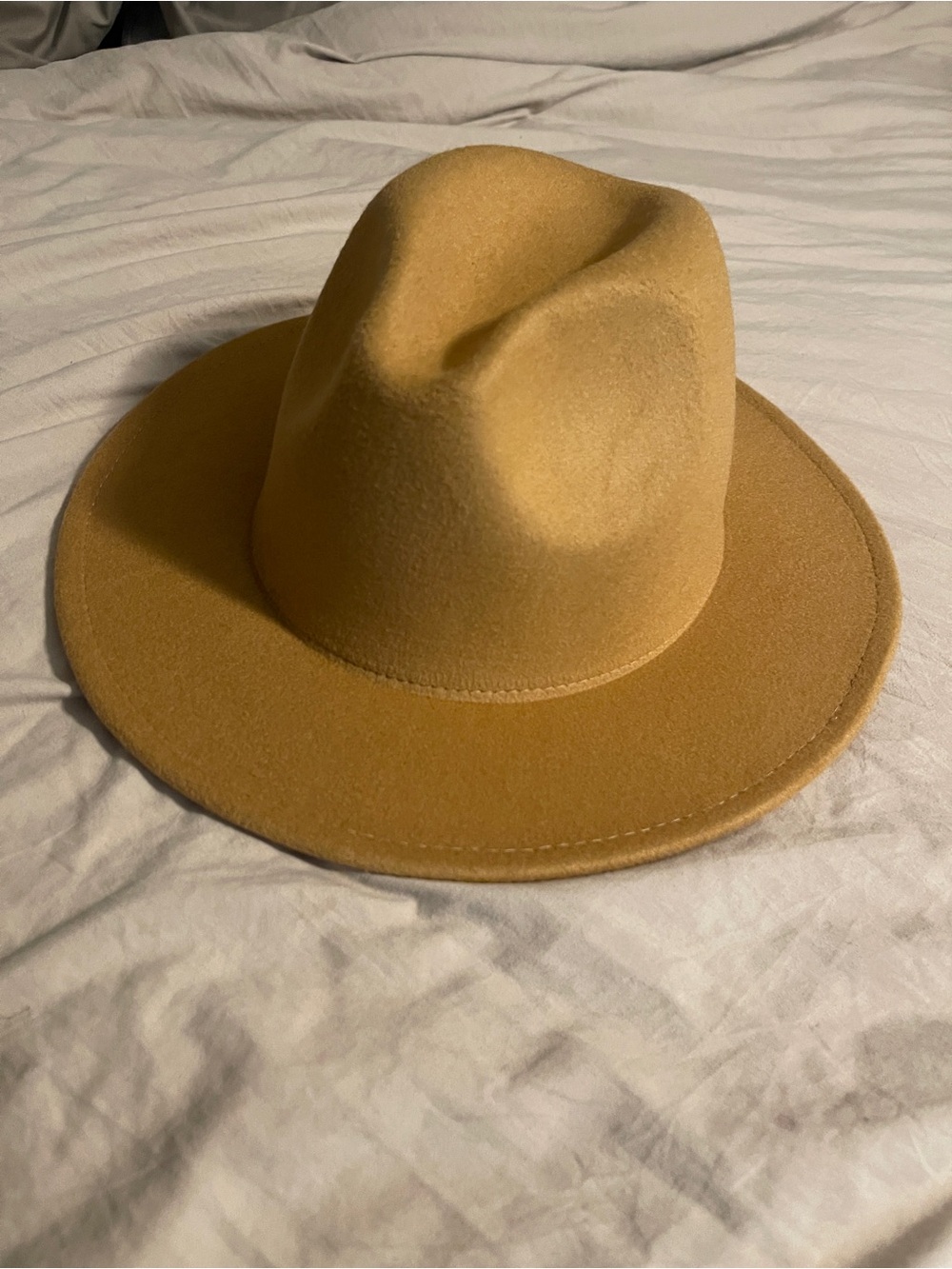 Classic Tan Wool Blend Fedora Hat Red Interior Minimalist Fall Chic One Size